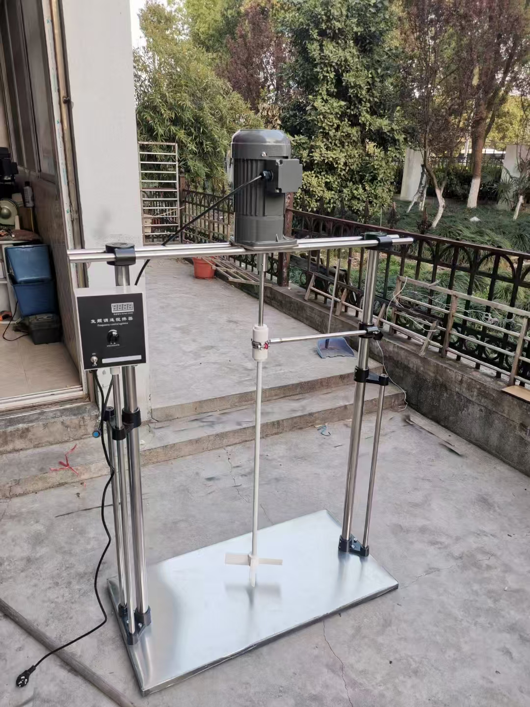 双支架大功率电动搅拌器